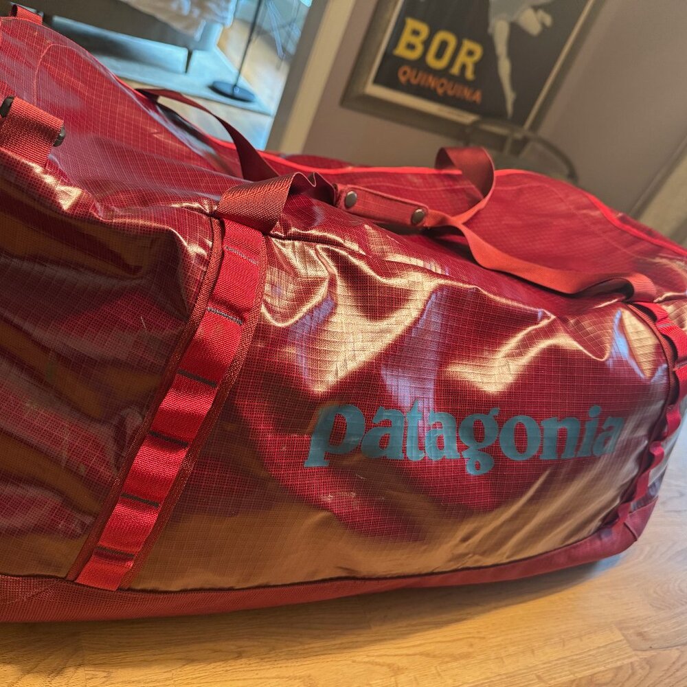 Patagonia Black Hole 100L Duffel - Deep Red